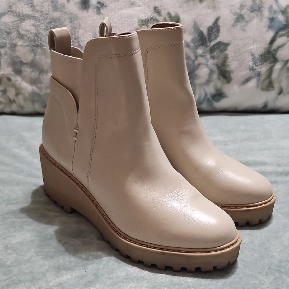 Dolce Vita Tan Ankle Boots
